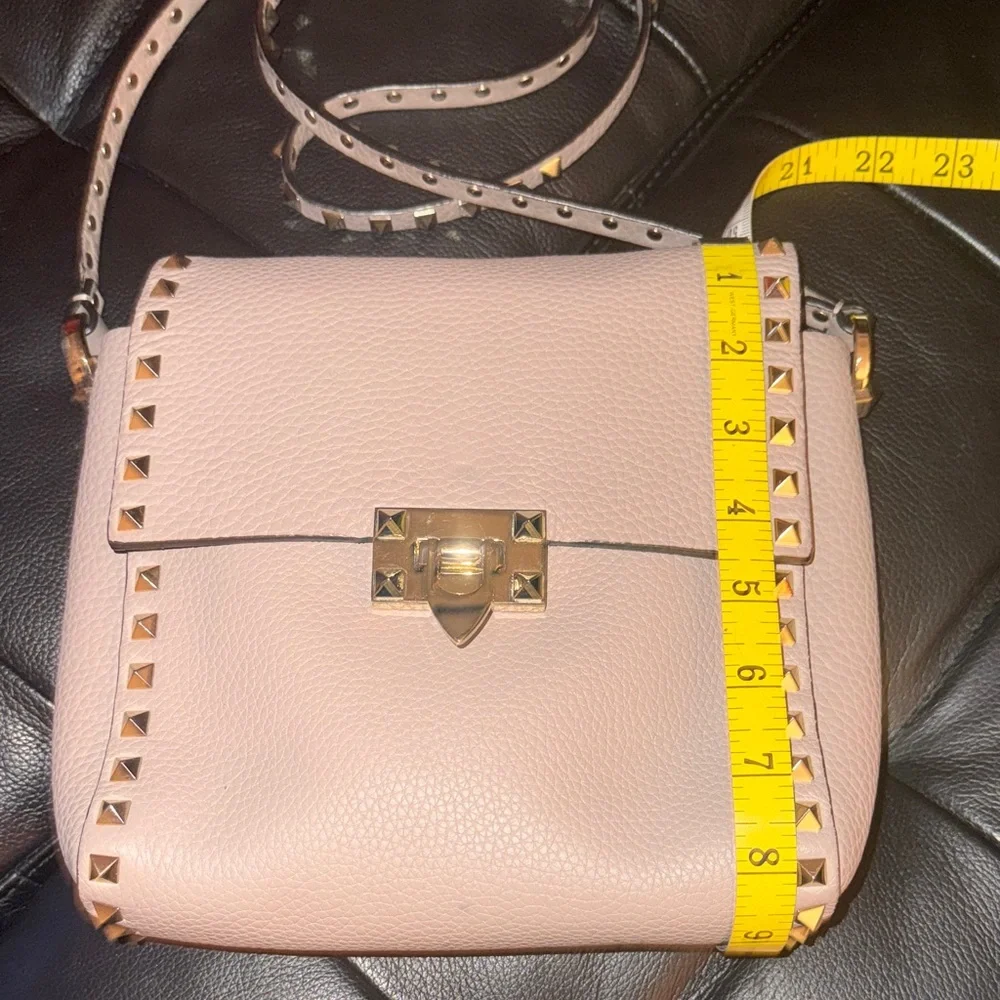 Valentino Garavani Rock Stud Leather Crossbody Bag with Gold Hardware - Picture 14 of 15